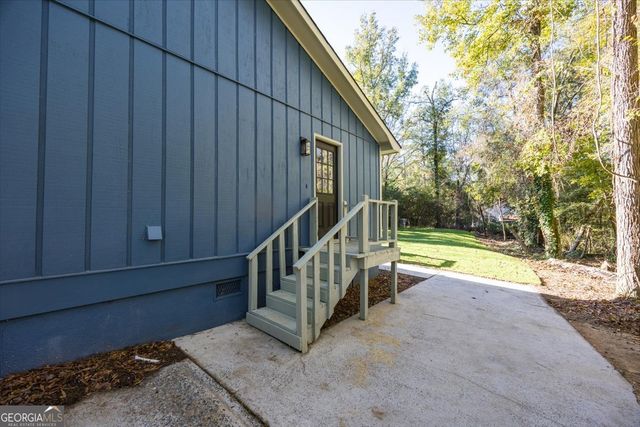 221 Jefferson Circle, Macon, GA 31220