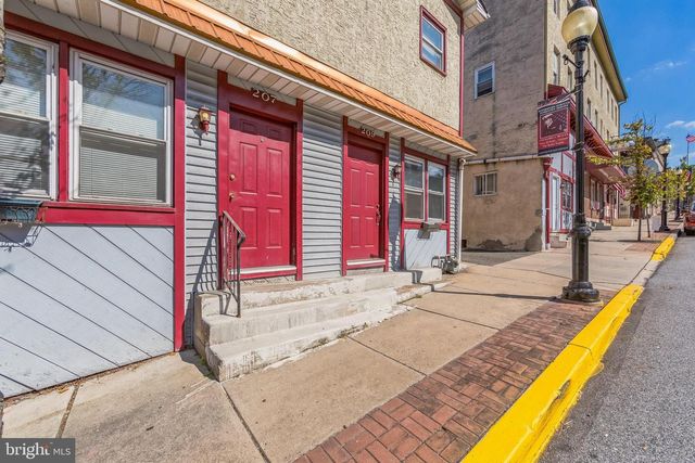 209, 211 & 217 MAIN ST, Royersford, PA 19468