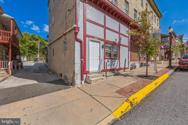209, 211 & 217 MAIN ST, Royersford, PA 19468