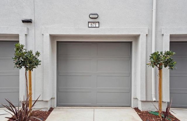 671 Lindendale Court 168-18 Plan 5, San Jose, CA 95117