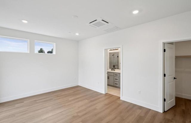 671 Lindendale Court 168-18 Plan 5, San Jose, CA 95117