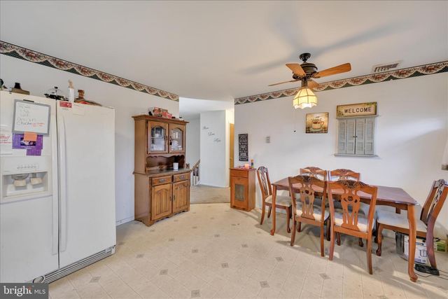 631 W FRANKLIN ST, Womelsdorf, PA 19567