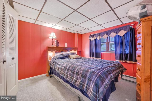 631 W FRANKLIN ST, Womelsdorf, PA 19567