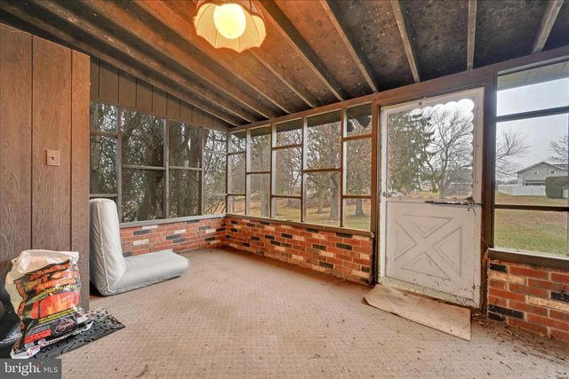 631 W FRANKLIN ST, Womelsdorf, PA 19567