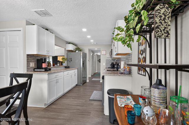 12240 CHIPPENHAM Court, Jacksonville, FL 32225