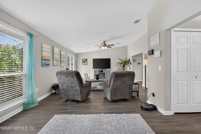 12240 CHIPPENHAM Court, Jacksonville, FL 32225
