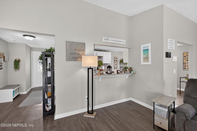 12240 CHIPPENHAM Court, Jacksonville, FL 32225