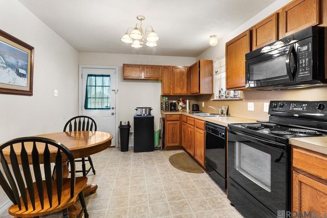 23907 Southpark Ln, Denham Springs, LA 70726