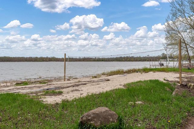 1729 E Road 5, Edgerton, WI 53534