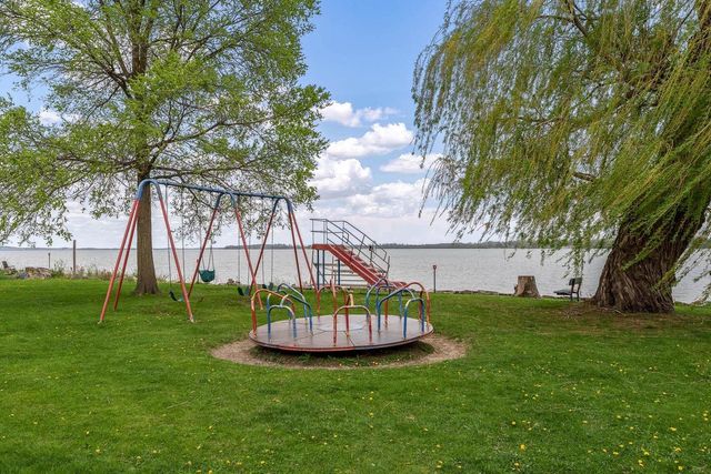 1729 E Road 5, Edgerton, WI 53534