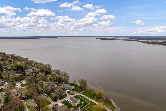 1729 E Road 5, Edgerton, WI 53534