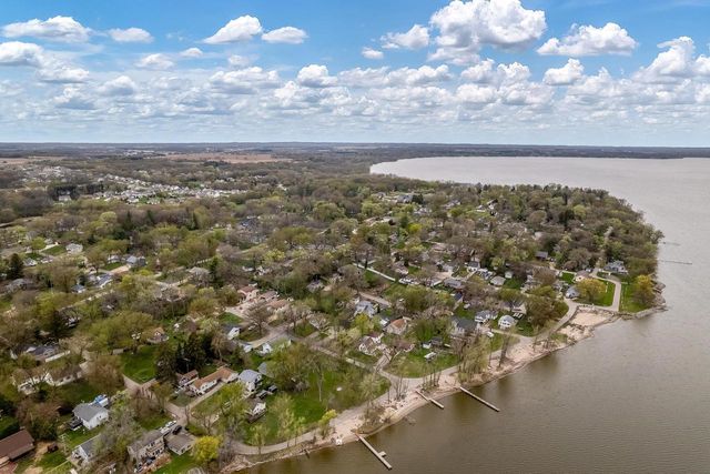 1729 E Road 5, Edgerton, WI 53534