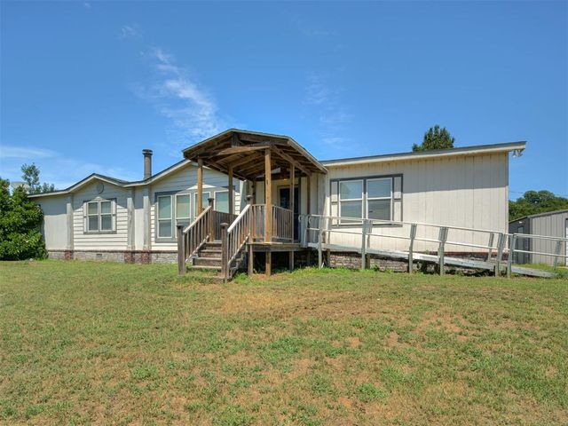 8433 Bradshaw Lane, Noble, OK 73068