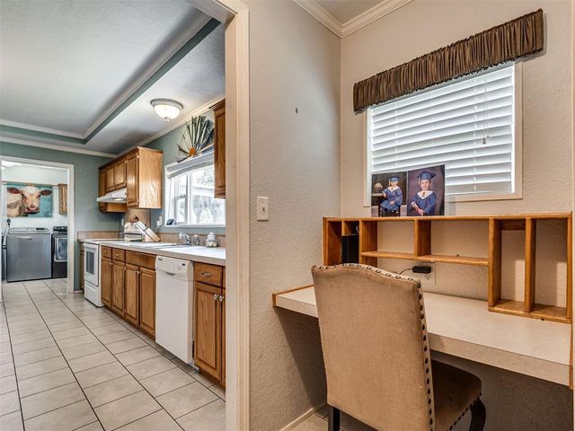 8433 Bradshaw Lane, Noble, OK 73068