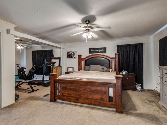 8433 Bradshaw Lane, Noble, OK 73068