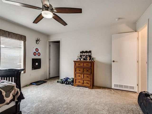8433 Bradshaw Lane, Noble, OK 73068
