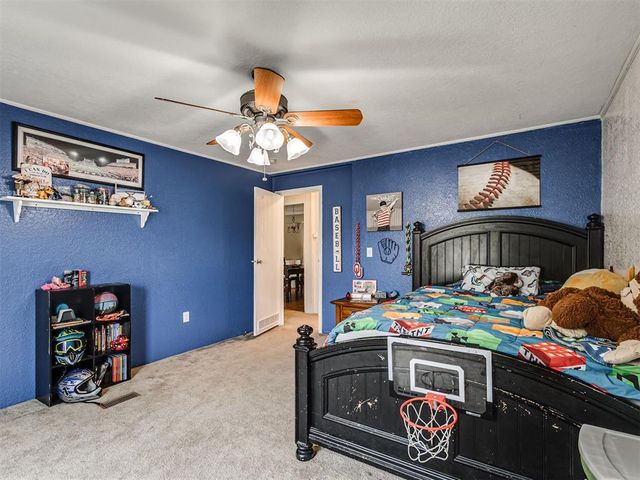 8433 Bradshaw Lane, Noble, OK 73068