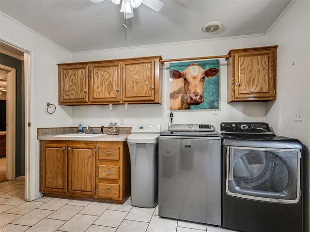 8433 Bradshaw Lane, Noble, OK 73068