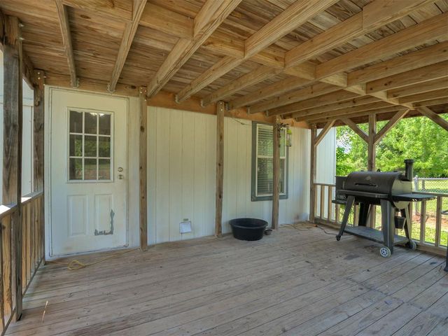 8433 Bradshaw Lane, Noble, OK 73068