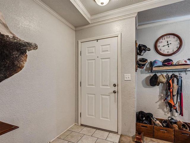 8433 Bradshaw Lane, Noble, OK 73068