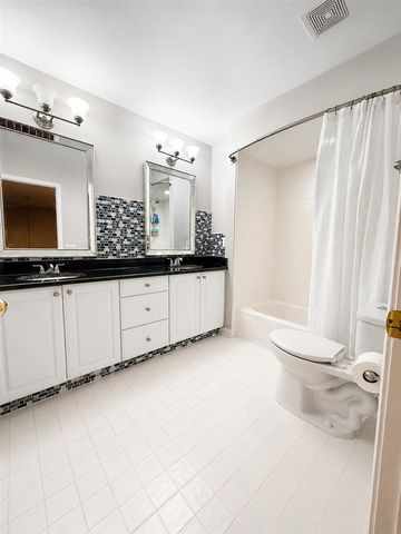244 Indian Trail, Lake Orion, MI 48362