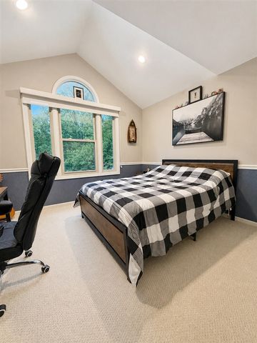 244 Indian Trail, Lake Orion, MI 48362