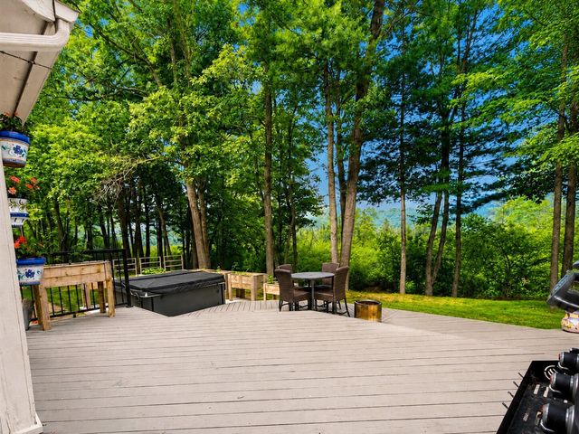 244 Indian Trail, Lake Orion, MI 48362