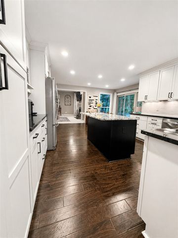 244 Indian Trail, Lake Orion, MI 48362