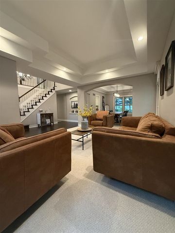 244 Indian Trail, Lake Orion, MI 48362