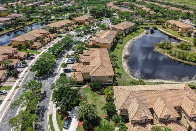 8275 NW 127th Ln 34-F, Parkland, FL 33076
