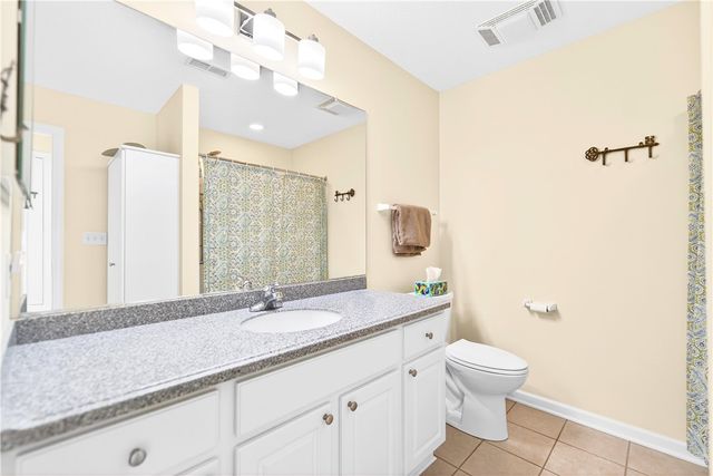 542 Fair Meadow Dr, Chartiers, PA 15301