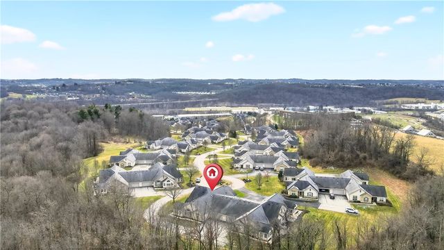 542 Fair Meadow Dr, Chartiers, PA 15301