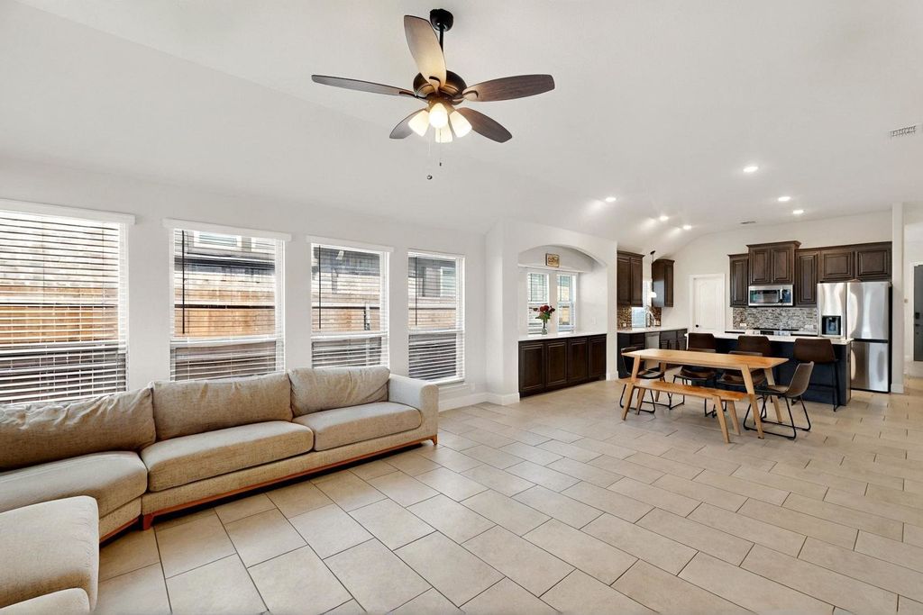 3817 Myrtle Way, Kaufman, TX 75142