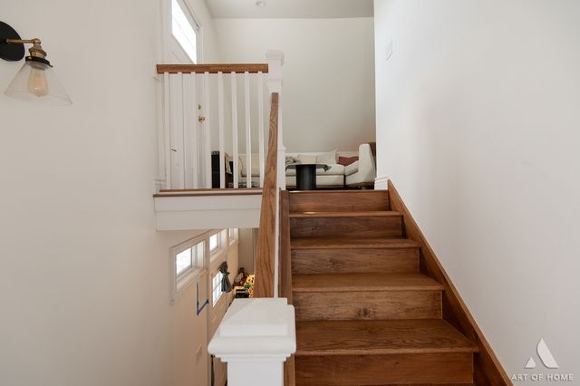 2821 N Springfield Avenue, Chicago, IL 60618