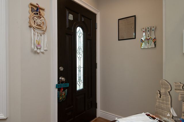 2821 N Springfield Avenue, Chicago, IL 60618
