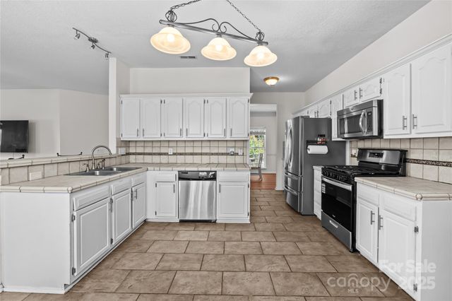 1413 Lockhart Place NW, Concord, NC 28027