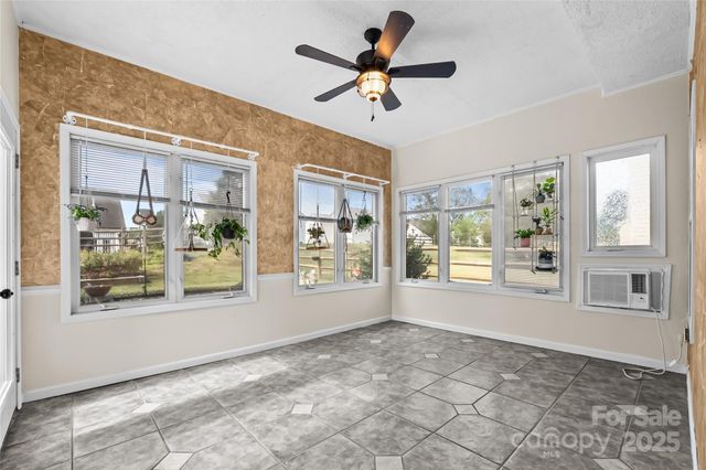 1413 Lockhart Place NW, Concord, NC 28027