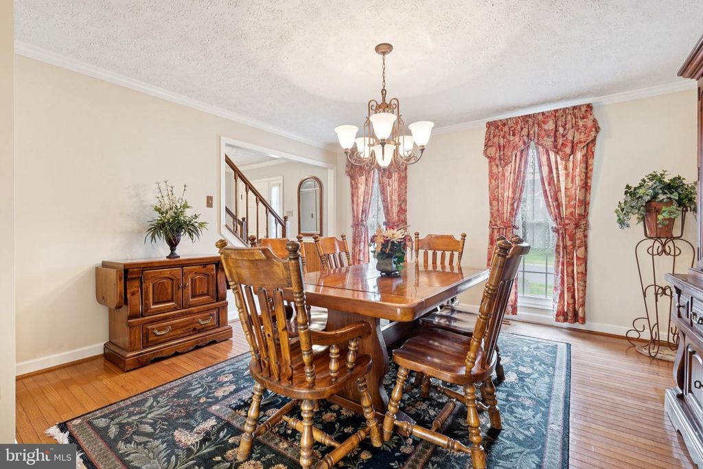 Image 4 of property listing at 817 PEPPARD DR, Bel Air, MD 21014
