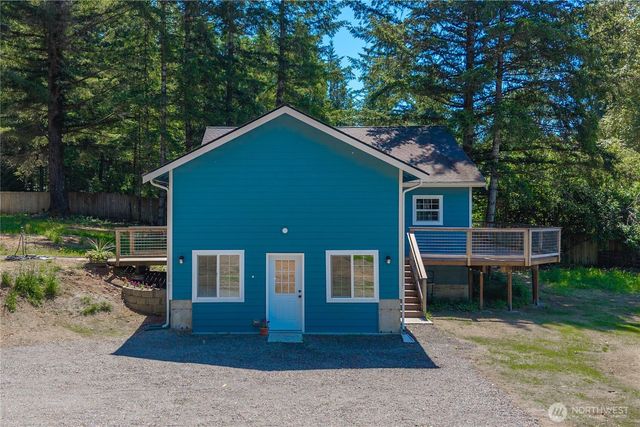 145 Lewis Road W, Seabeck, WA 98380