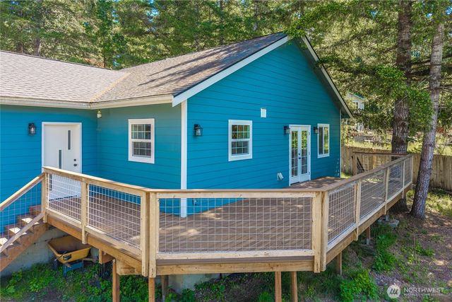 145 Lewis Road W, Seabeck, WA 98380