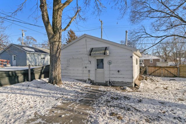 410 E Howard Street, Portage, WI 53901