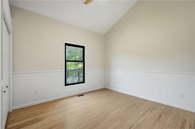 5621 W 151st Terrace, Overland Park, KS 66223