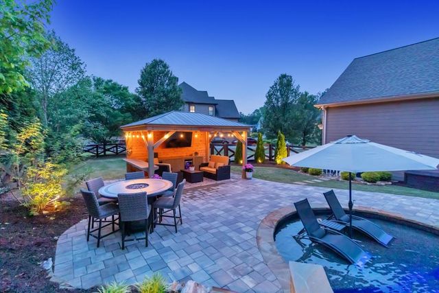 5725 Sunburst Drive, Powder Springs, GA 30127