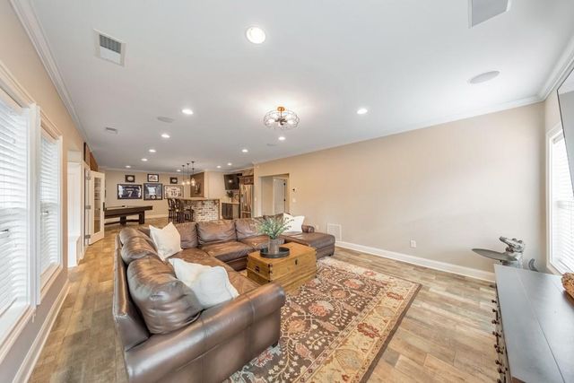 5725 Sunburst Drive, Powder Springs, GA 30127
