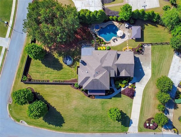 5725 Sunburst Drive, Powder Springs, GA 30127