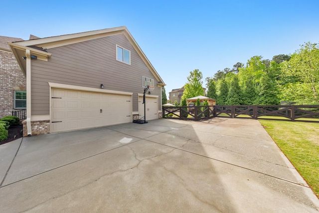 5725 Sunburst Drive, Powder Springs, GA 30127