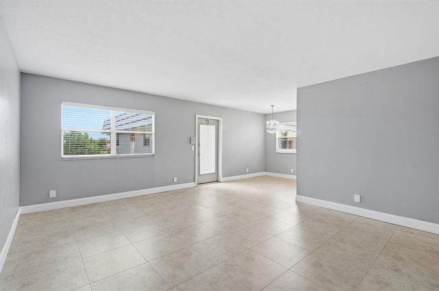 373 Tuscany G, Delray Beach, FL 33446