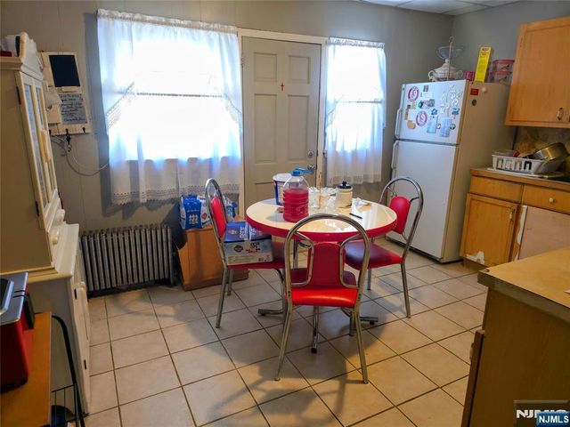 16 Crittenden Street, Newark, NJ 07104