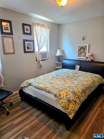 16 Crittenden Street, Newark, NJ 07104