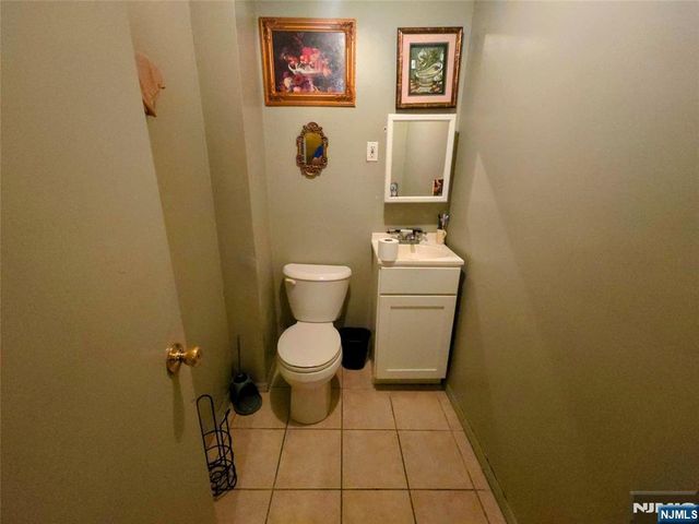 16 Crittenden Street, Newark, NJ 07104